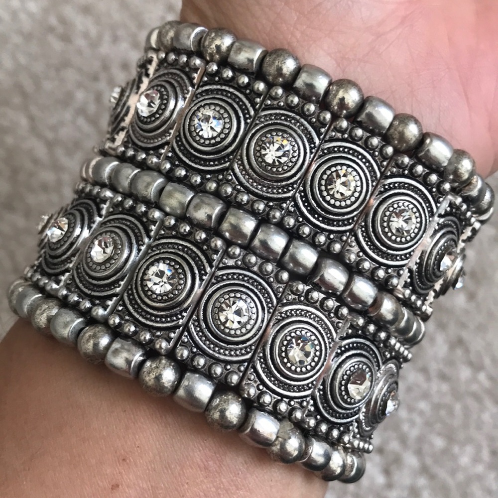 🌺 NEW! Austrian crystal stretch bracelet